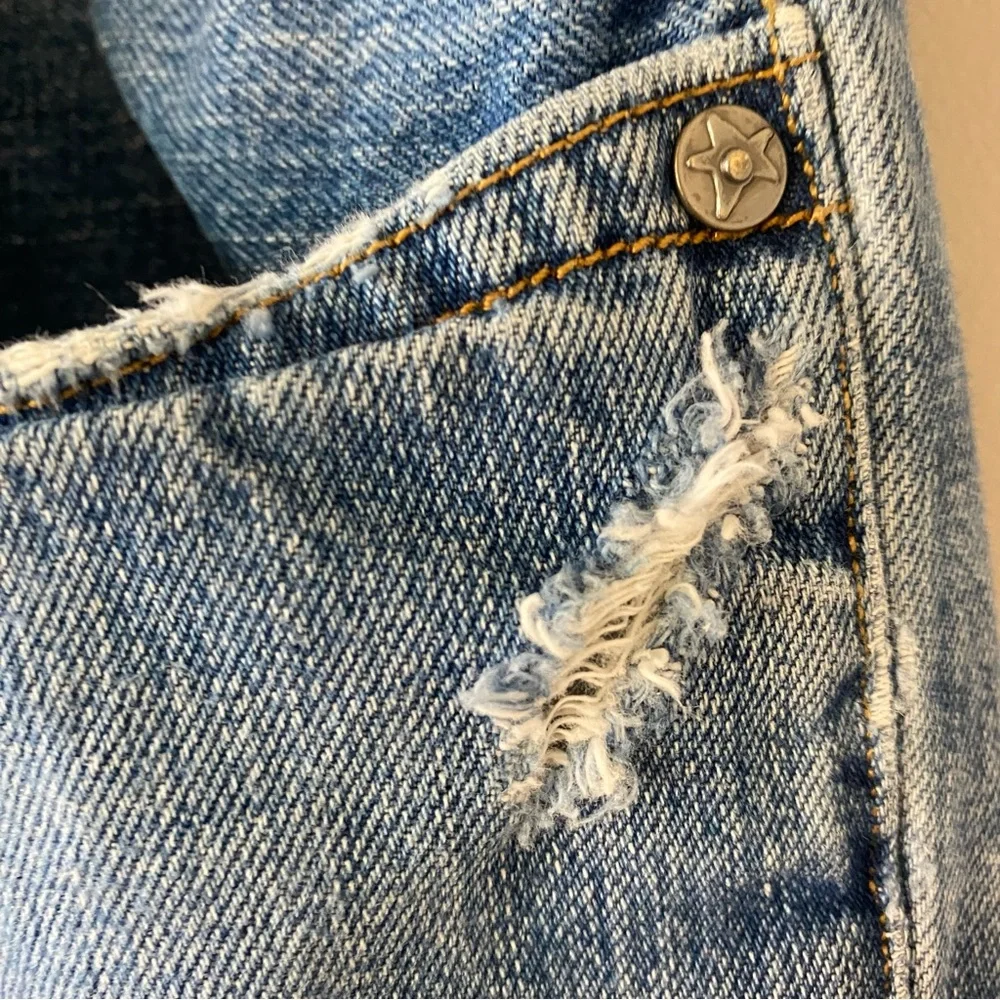 Redloop by Levi's Men's 5 Pocket Blue Jeans 36x34 Denim 100% Cotton Distressed